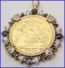 22ct solid gold 2000 British Queen Elizabeth II half sovereign in a 9ct pendant